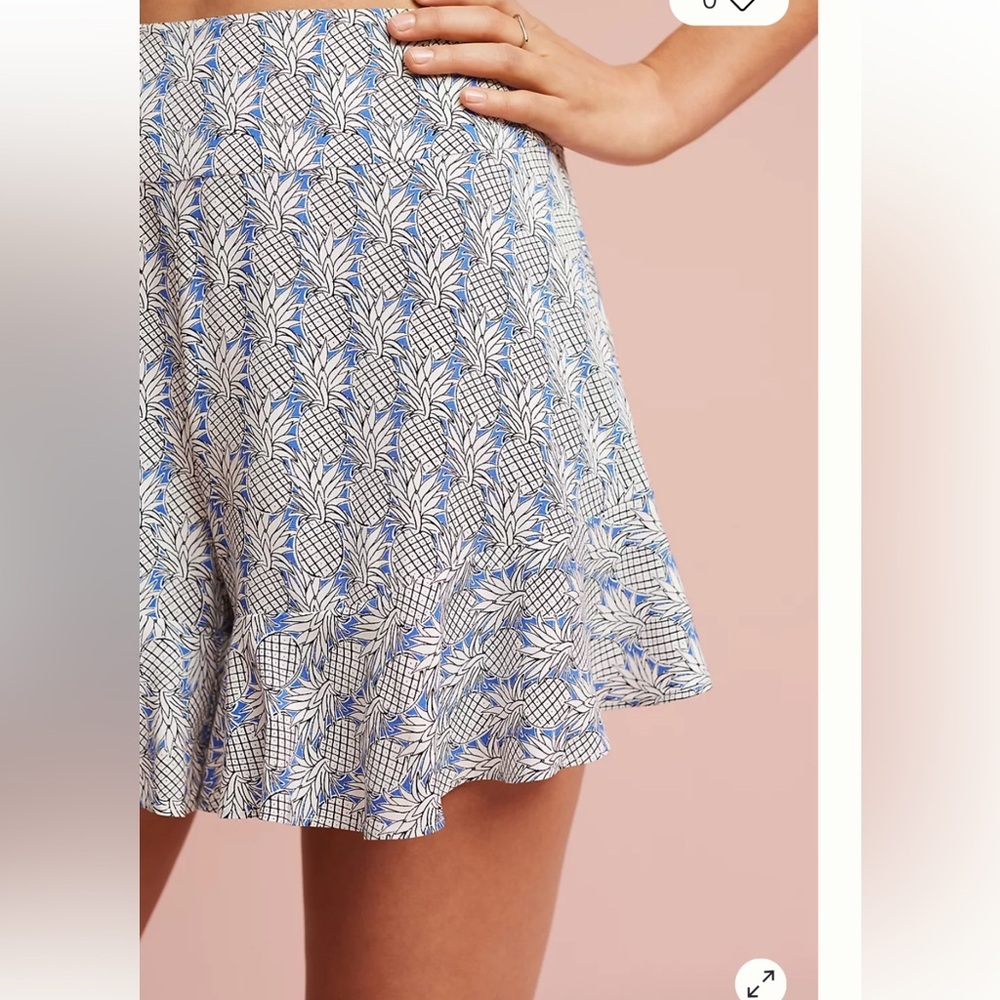Maeve Blue and White pinapple print Ruffle-Hem Shorts sz 2 like new - Picture 5 of 11
